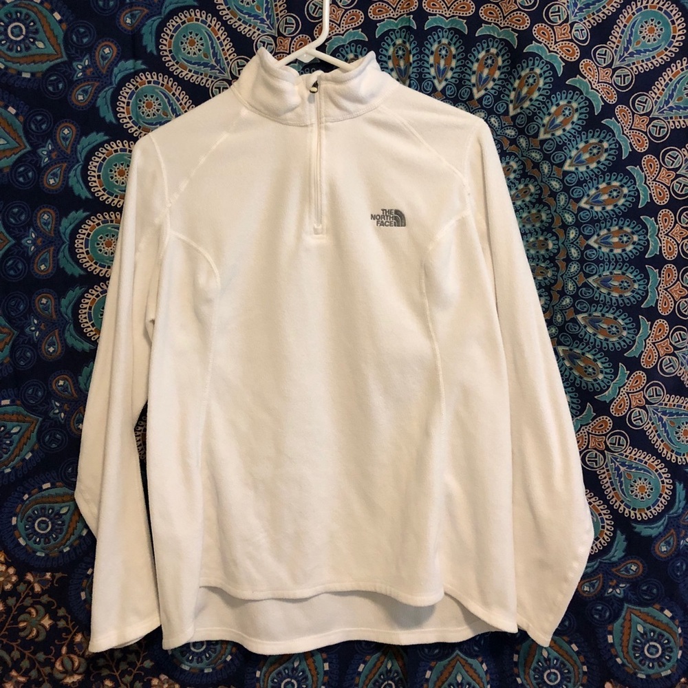 White North Face Pullover